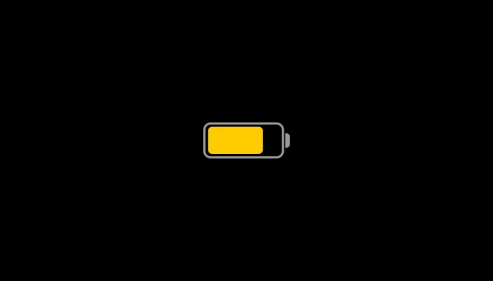 battery indicator yellow iphone